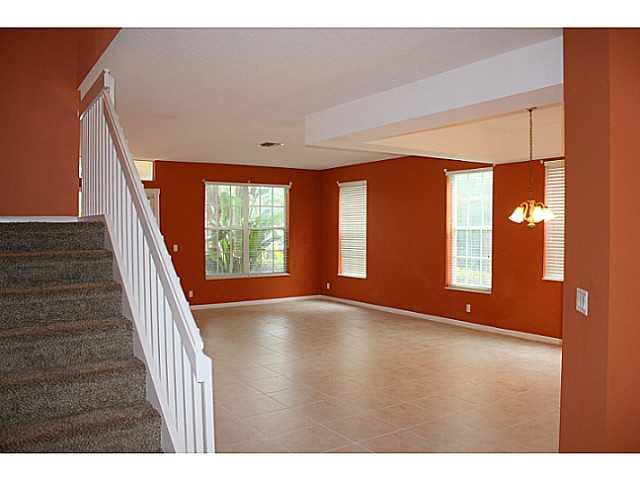 2553 SW Mayacoo Way 2553