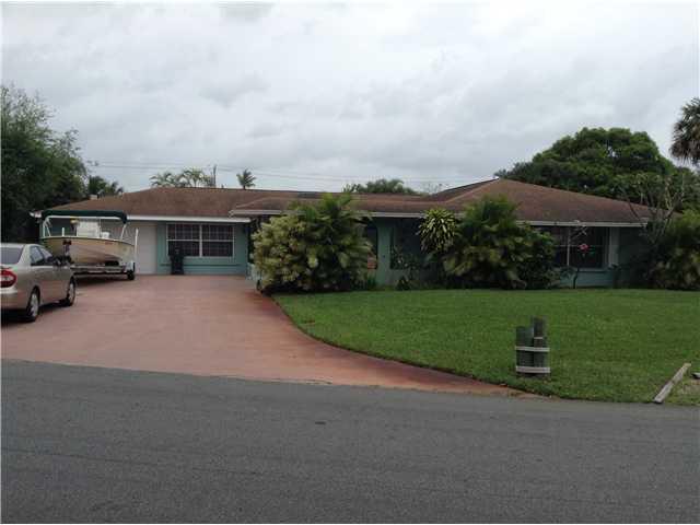 243 SE Ila Street 0
