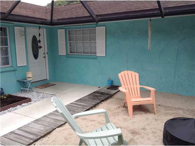 243 SE Ila Street 0