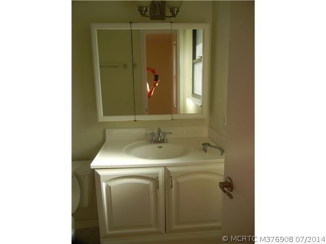 5887 SE Avalon Drive 5887