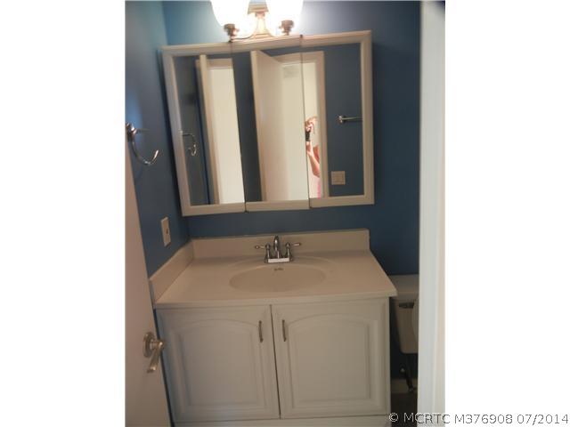 5887 SE Avalon Drive 5887