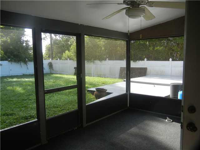 5887 SE Avalon Drive 5887