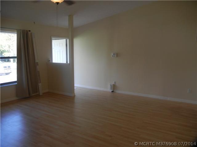 5887 SE Avalon Drive 5887