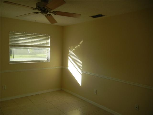 2142 SE Jackson Street 2142