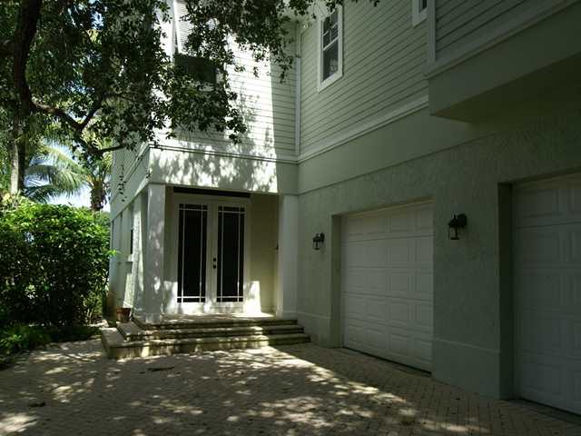 5592 SE REEF Way 5592