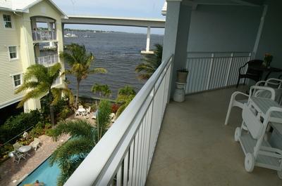 215 NW Flagler Avenue 402