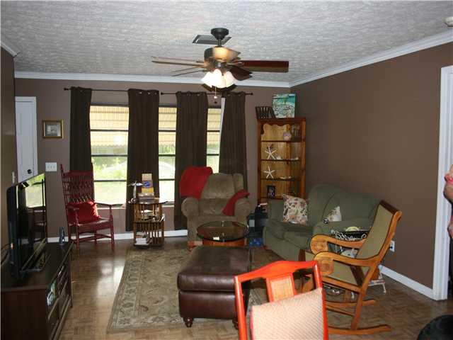 8305 SE Boxwood Lane 1