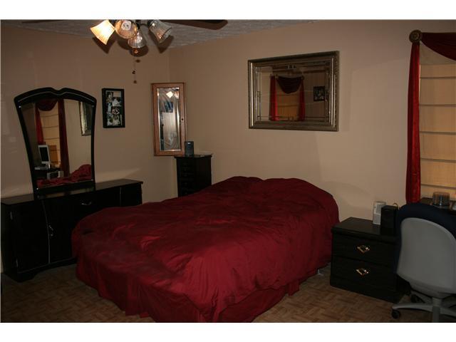 8305 SE Boxwood Lane 1