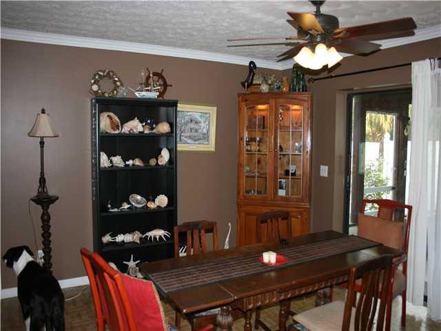 8305 SE Boxwood Lane 1