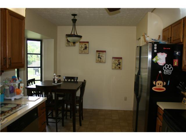 8305 SE Boxwood Lane 1