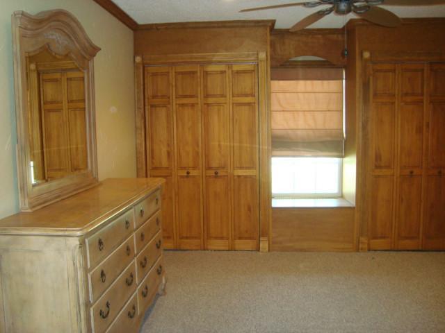 1667 SE Simmons Street na