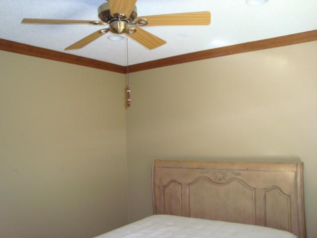 1667 SE Simmons Street na