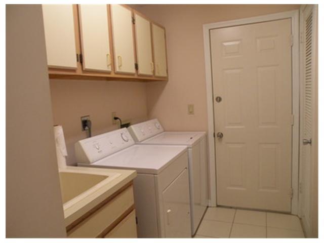 13 Palm Road 13