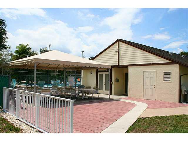 2114 SW Silver Pine Way 121-C1