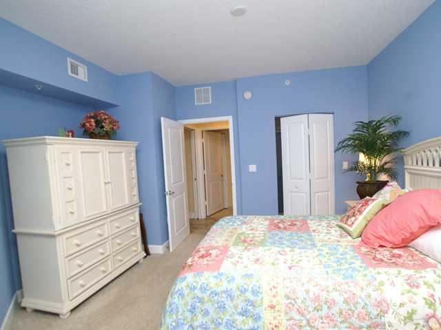 875 NW FLAGLER Avenue 205