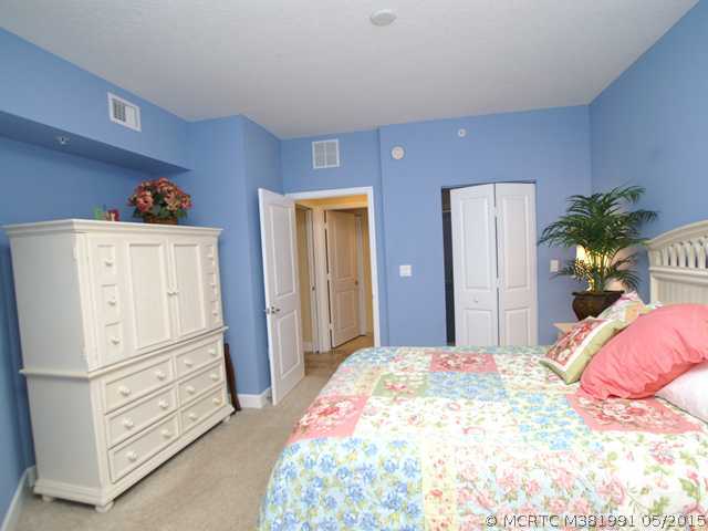 875 NW FLAGLER Avenue 205