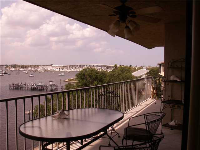 624 SW ST LUCIE CRESCENT Street 405