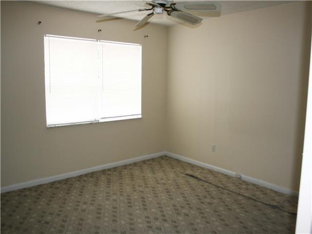 333 SE Martin Avenue 3-3