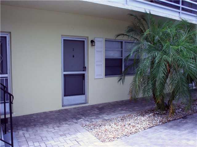 333 SE Martin Avenue 3-3