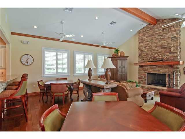 935 SE Willoughby Trace 4-4