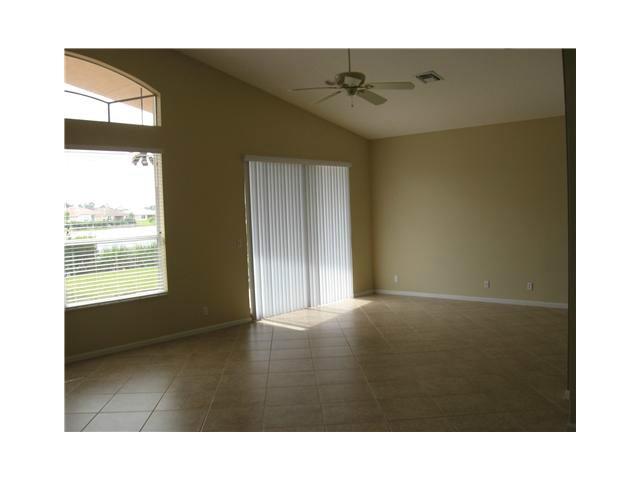 1491 SE Legacy Cove Circle 1491