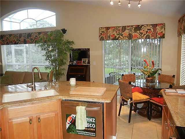 841 SE Westminster Place 841