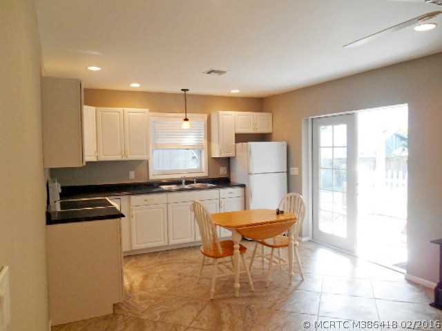 1030 SW 31st Street 1030