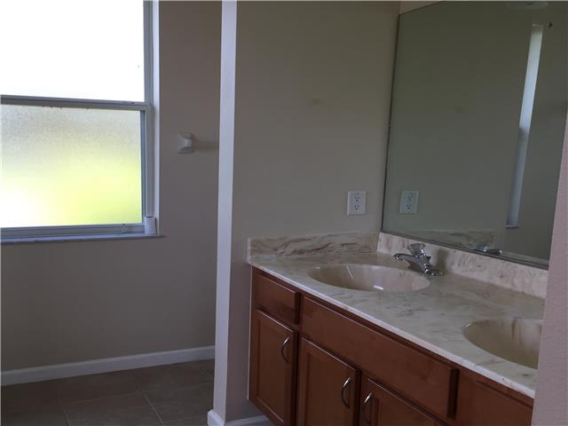 1097 SW Ingrassina Avenue 1097