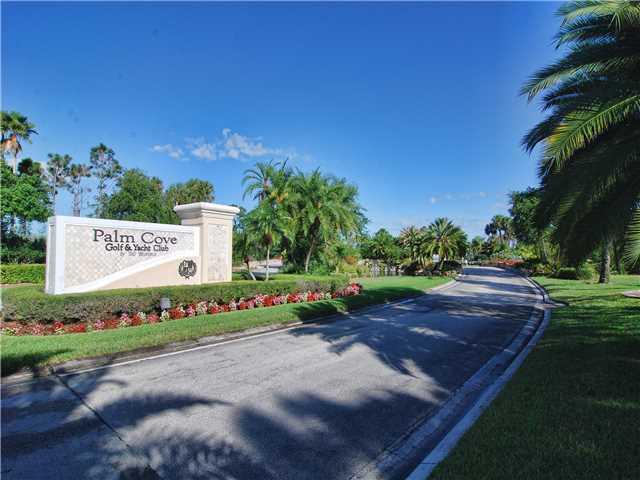 2381 SW Carriage Hill Terrace 105