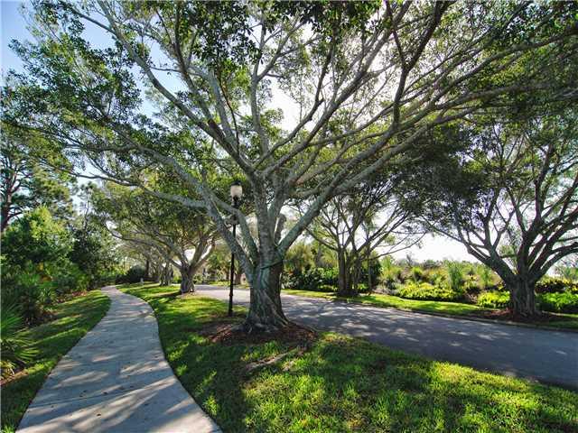 2381 SW Carriage Hill Terrace 105