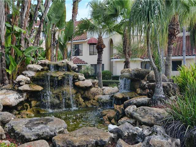 2381 SW Carriage Hill Terrace 105