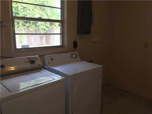 1280 SE Sandpiper Lane 1280