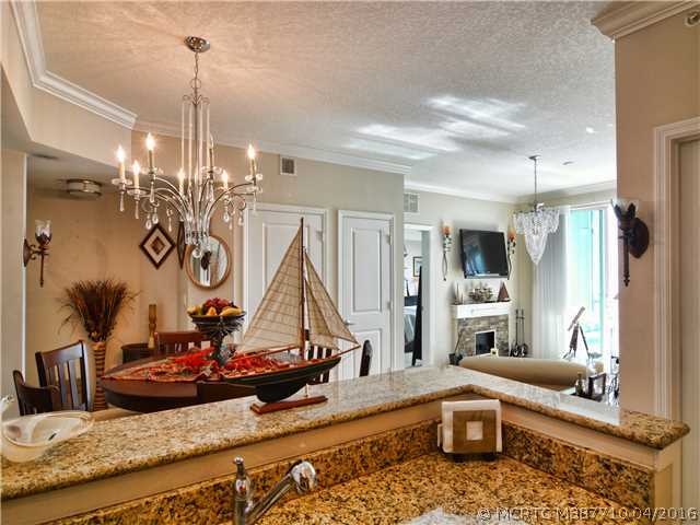 875 NW Flagler Avenue 402