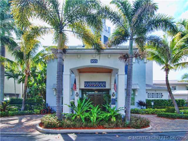 875 NW Flagler Avenue 402