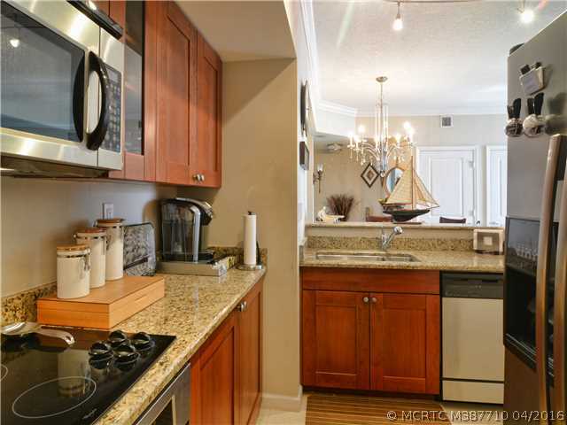 875 NW Flagler Avenue 402