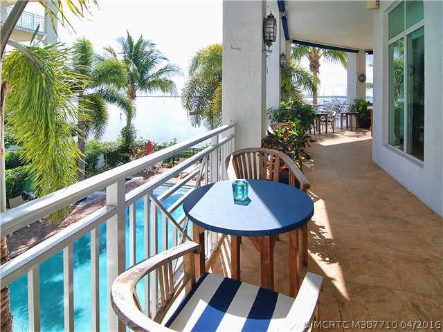 875 NW Flagler Avenue 402