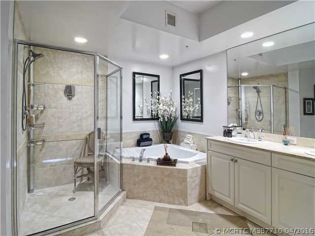 875 NW Flagler Avenue 402