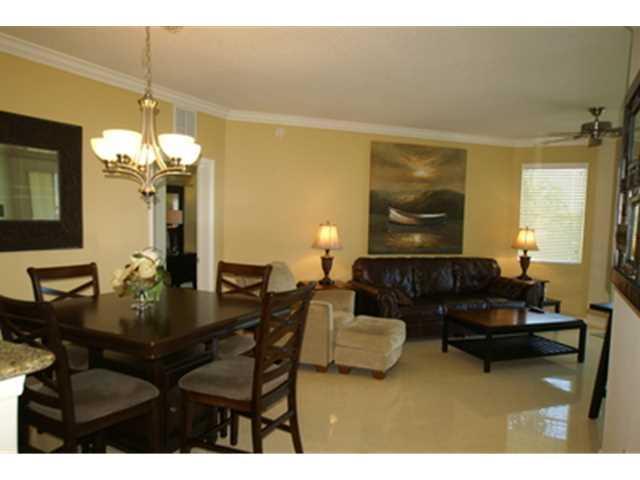 975 NW Flagler Avenue 202