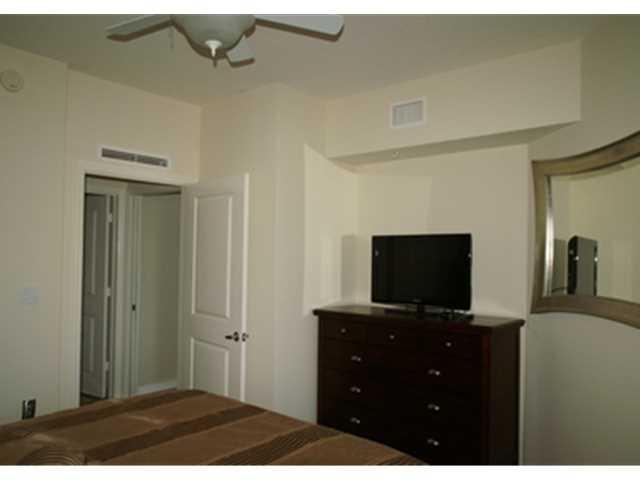 975 NW Flagler Avenue 202