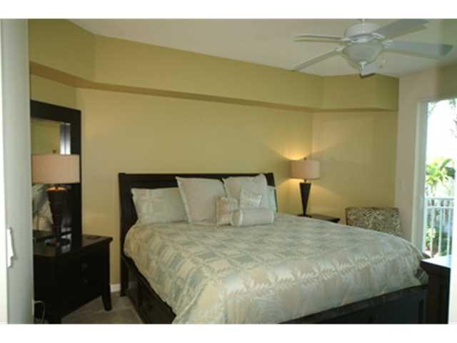 975 NW Flagler Avenue 202