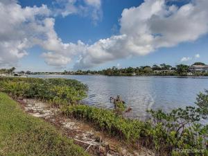 10555 SE Terrapin F-206