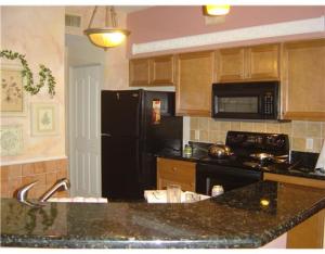 4304 Myrtlewood Circle E