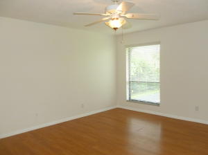 20 SE Turtle Creek Dr #D