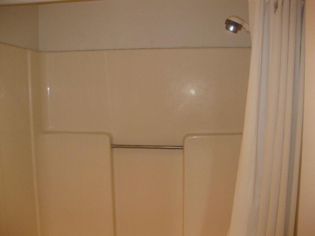 1202 Pinecrest Circle F