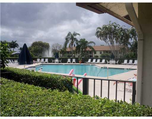 1202 Pinecrest Circle F