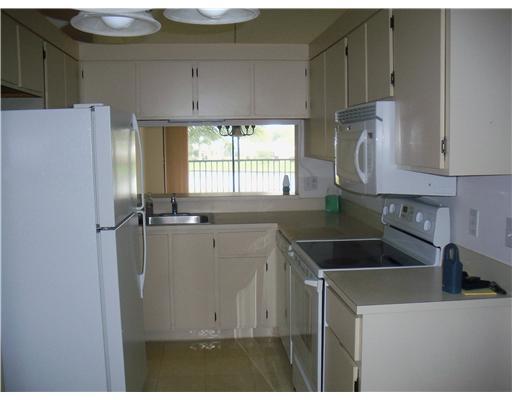 1202 Pinecrest Circle F