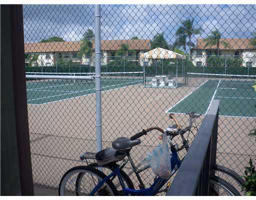 1202 Pinecrest Circle F