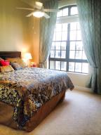 701 S Olive Avenue Ph04