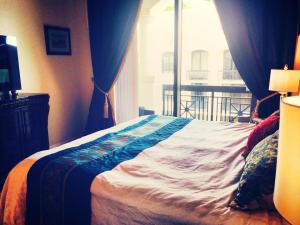 701 S Olive Avenue Ph04