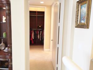 701 S Olive Avenue Ph04